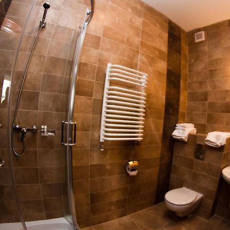 Trzy Korony Boutique Hotel&SPA Piwne Puławy Extérieur photo