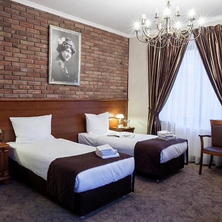 Trzy Korony Boutique Hotel&SPA Piwne Puławy Extérieur photo