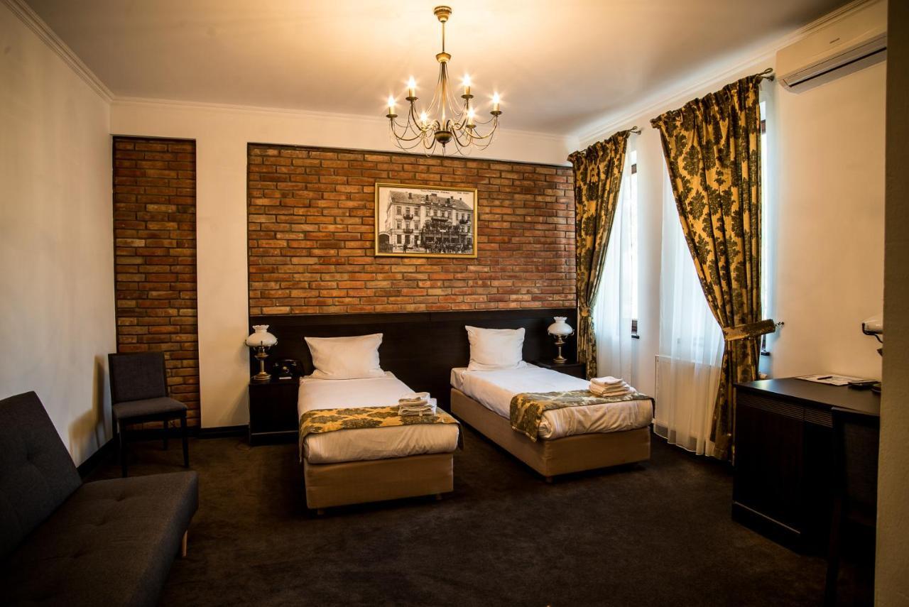 Trzy Korony Boutique Hotel&SPA Piwne Puławy Extérieur photo