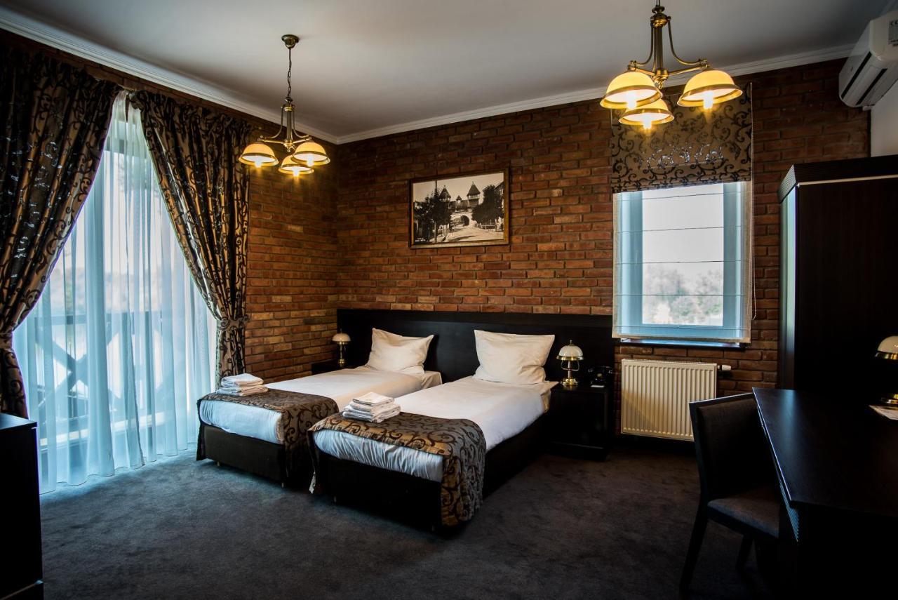 Trzy Korony Boutique Hotel&SPA Piwne Puławy Extérieur photo